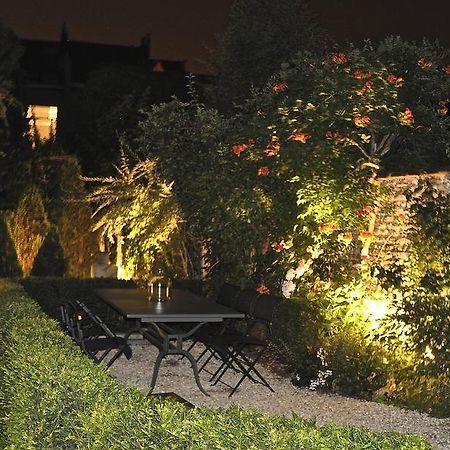 B&B Un Jardin En Ville Saint-Gilles Buitenkant foto