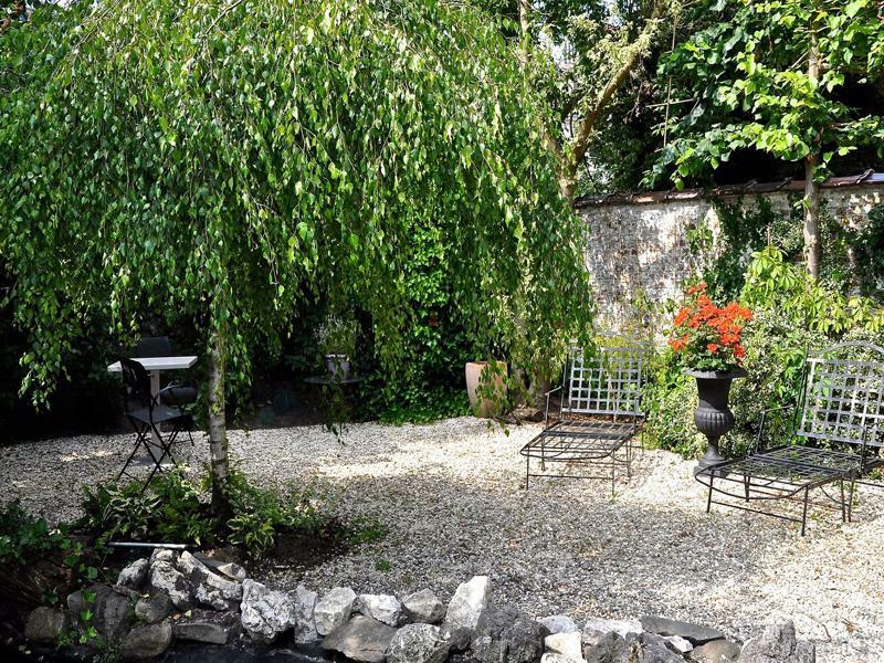 B&B Un Jardin En Ville Saint-Gilles Buitenkant foto